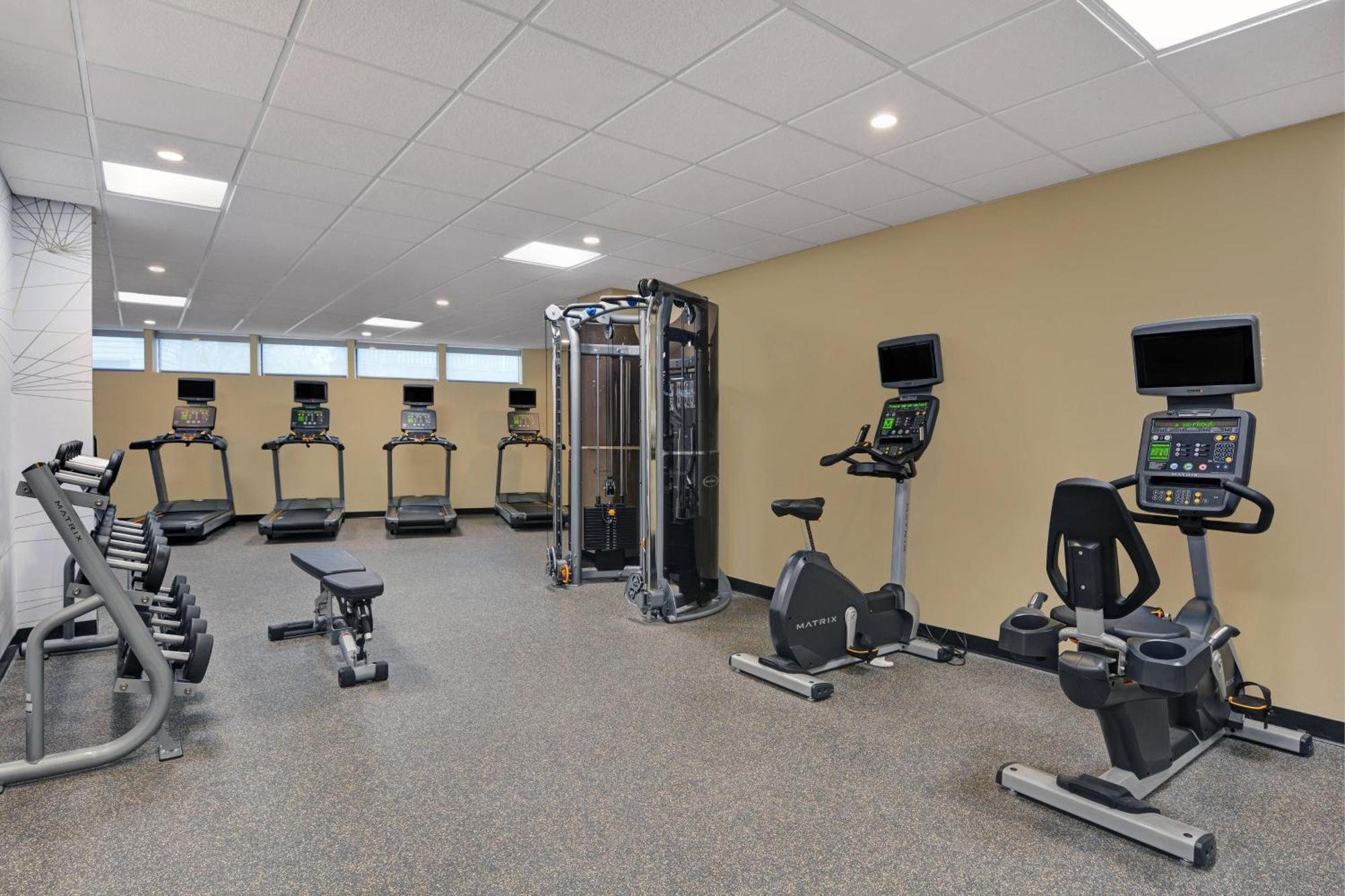 Towneplace Suites By Marriott Indianapolis Downtown Экстерьер фото