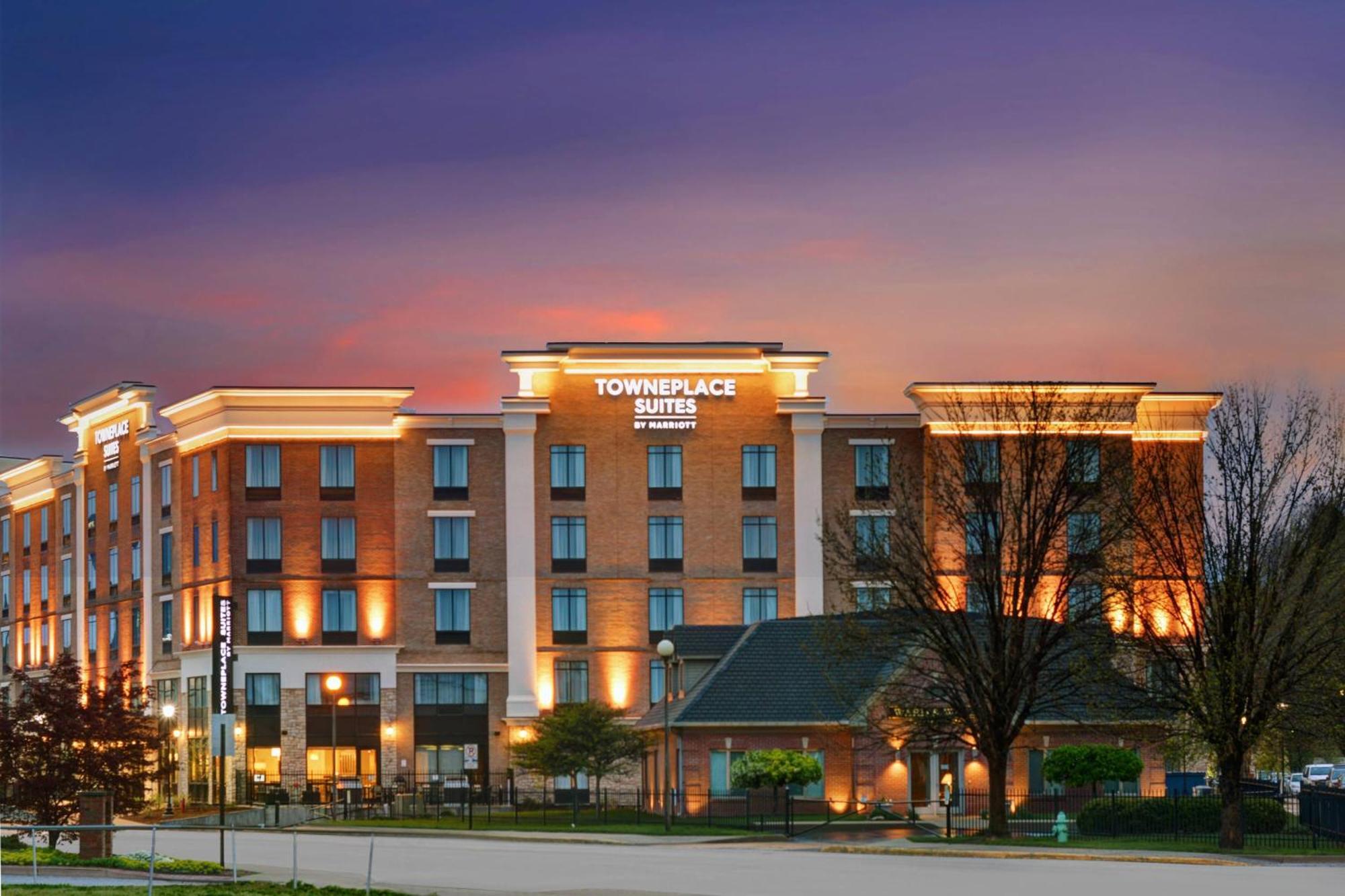 Towneplace Suites By Marriott Indianapolis Downtown Экстерьер фото